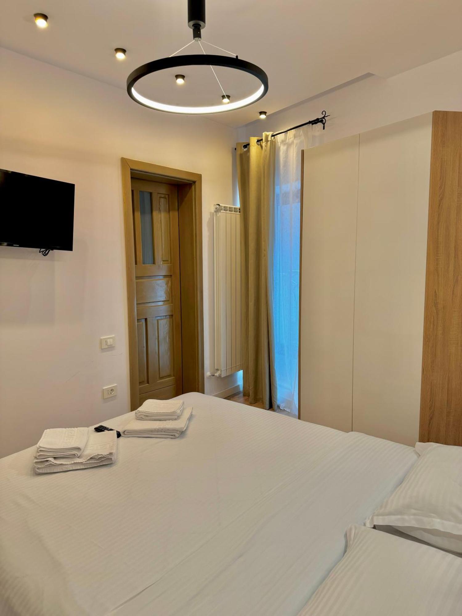 Blancris Boutique Apartment Brasov Exterior photo